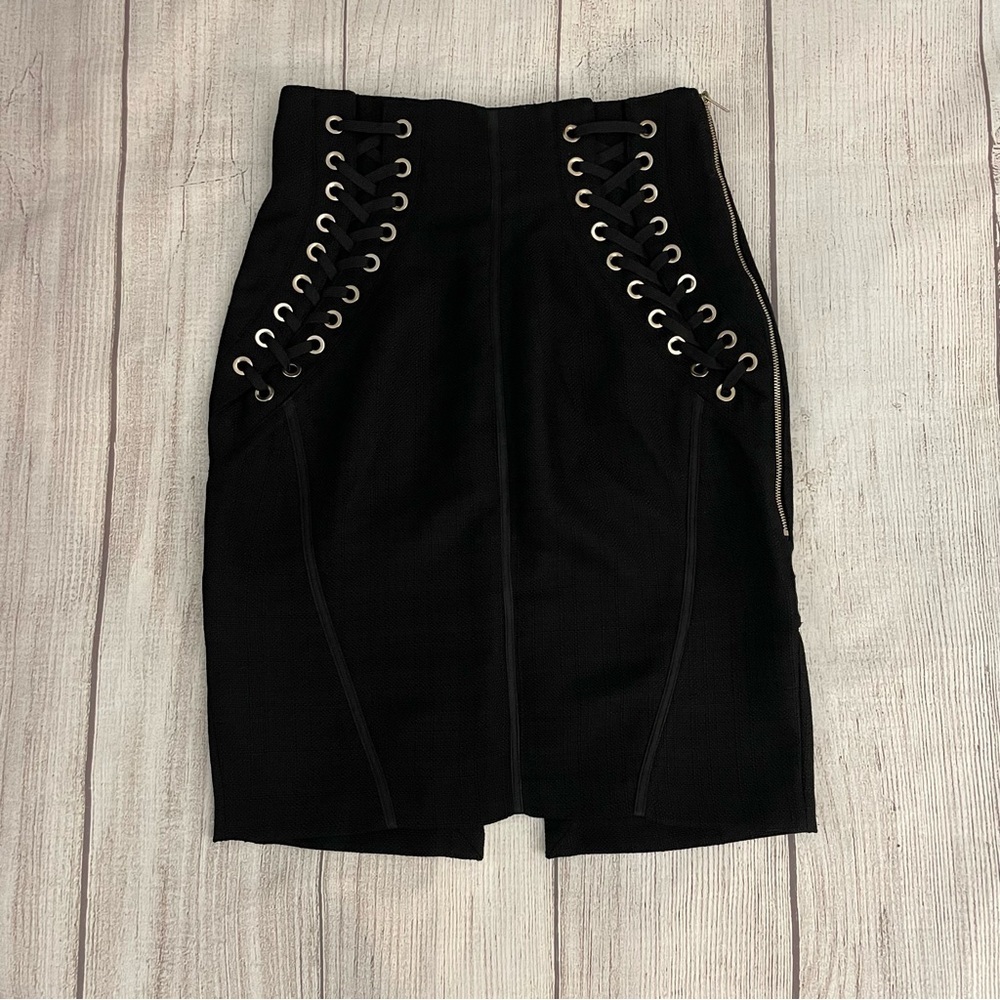 FOREVER UNIQUE Women’s Black & Gold Skirt with Lace Detail Size 4 - Picture 6 of 6